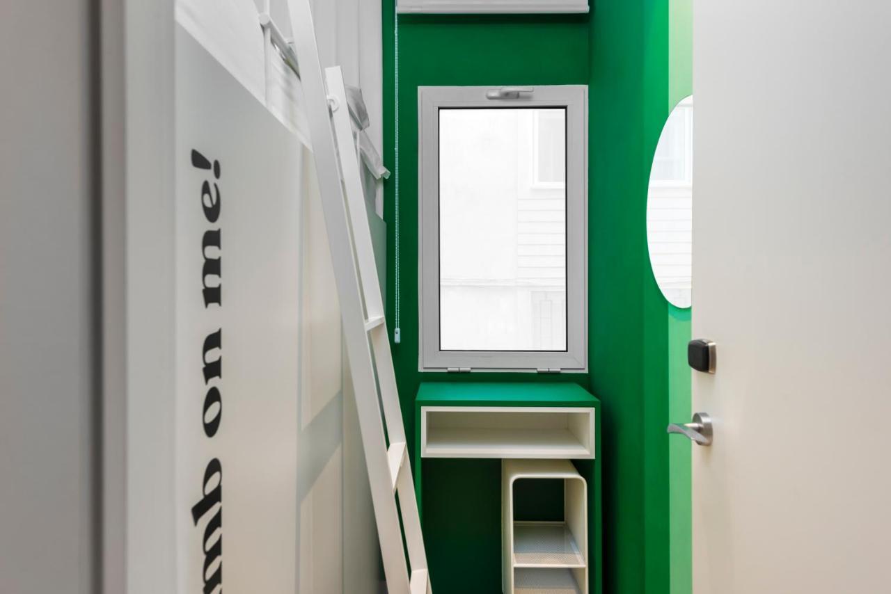 Coeo Pod Hostel Beatas Málaga Exteriör bild